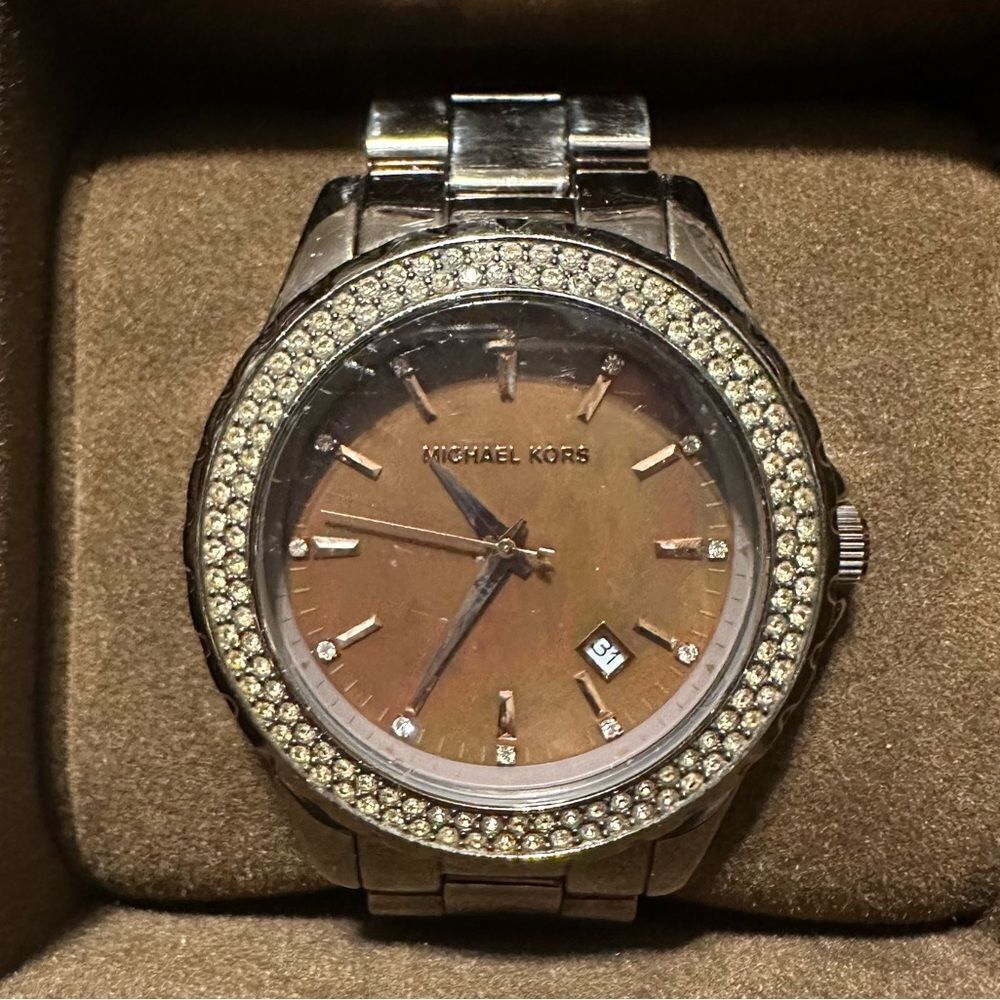 Michael Kors Espresso Madison Watch - Picture 2 of 12